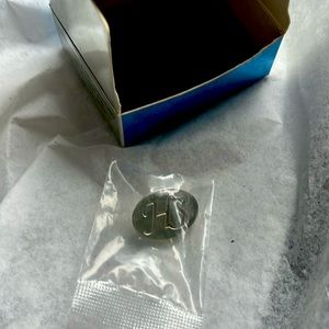 🌻3/$15🌻 Avon 2004 Honor Society pin